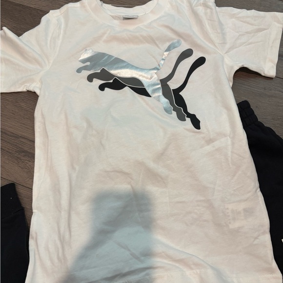 Boys Puma 2PC set Size S 7/8 - Picture 2 of 6
